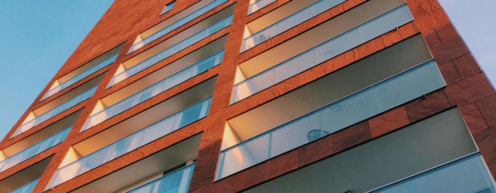 Le cadre légal de la copropriété : la loi versus les statuts